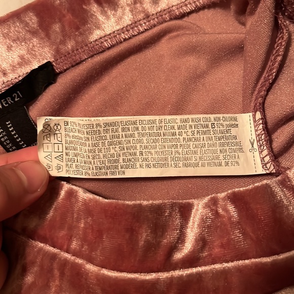 Forever 21 velvet, pink miniskirt, size medium. - Picture 6 of 7